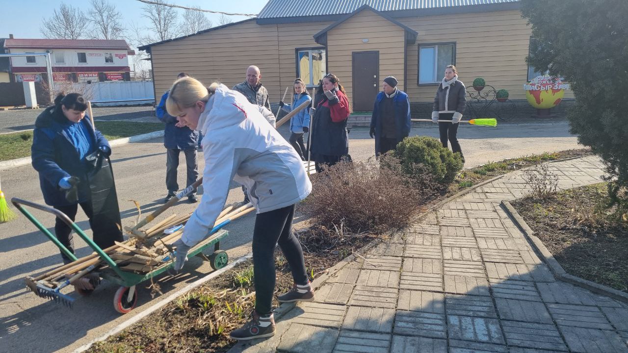 Субботник в ДПУП "ОршаСырЗавод": вместе для чистоты и комфорта!
