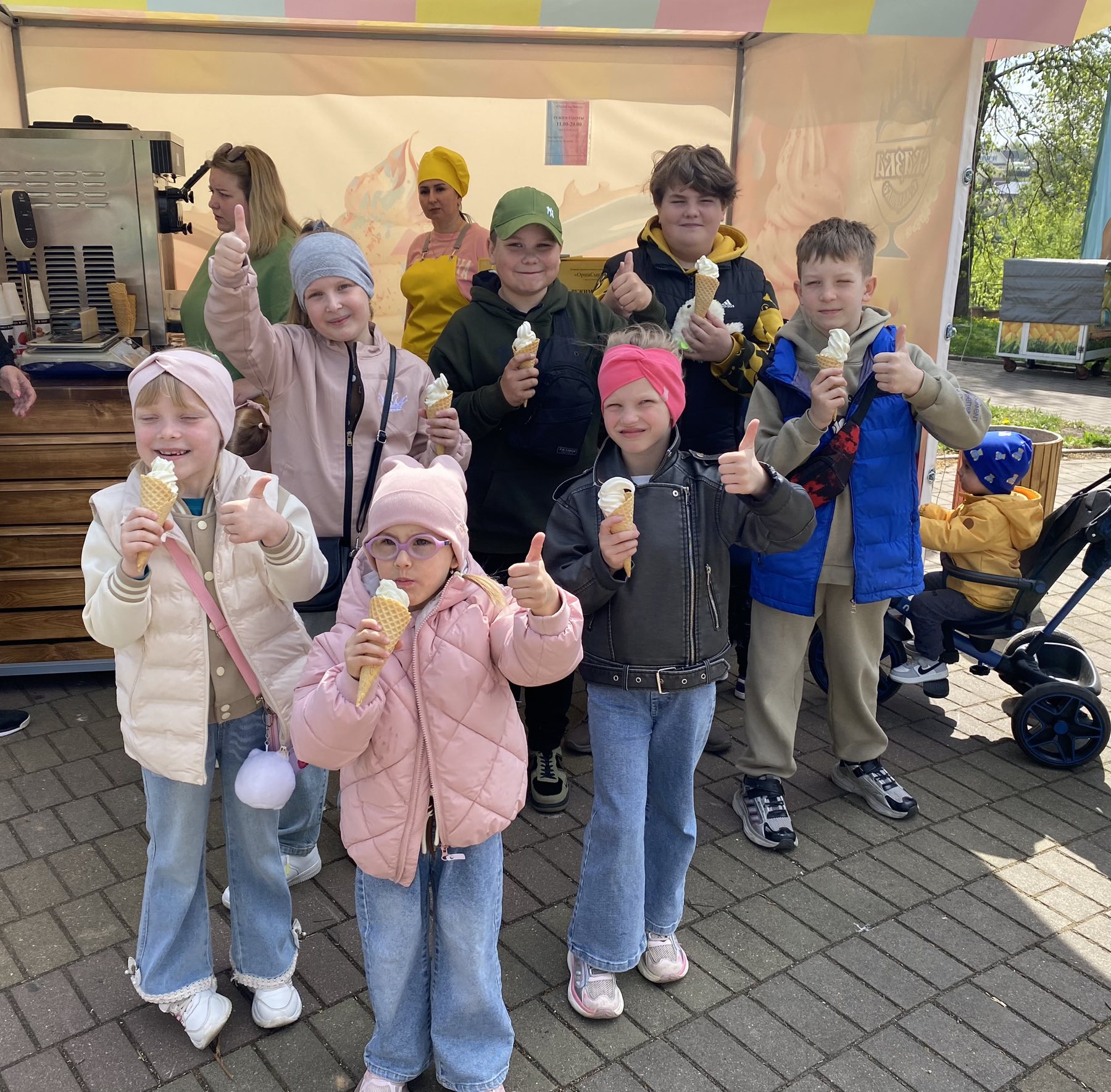 Сладкое лето в Орше: «ОршаСырЗавод» открыл фирменную палатку с мороженым!