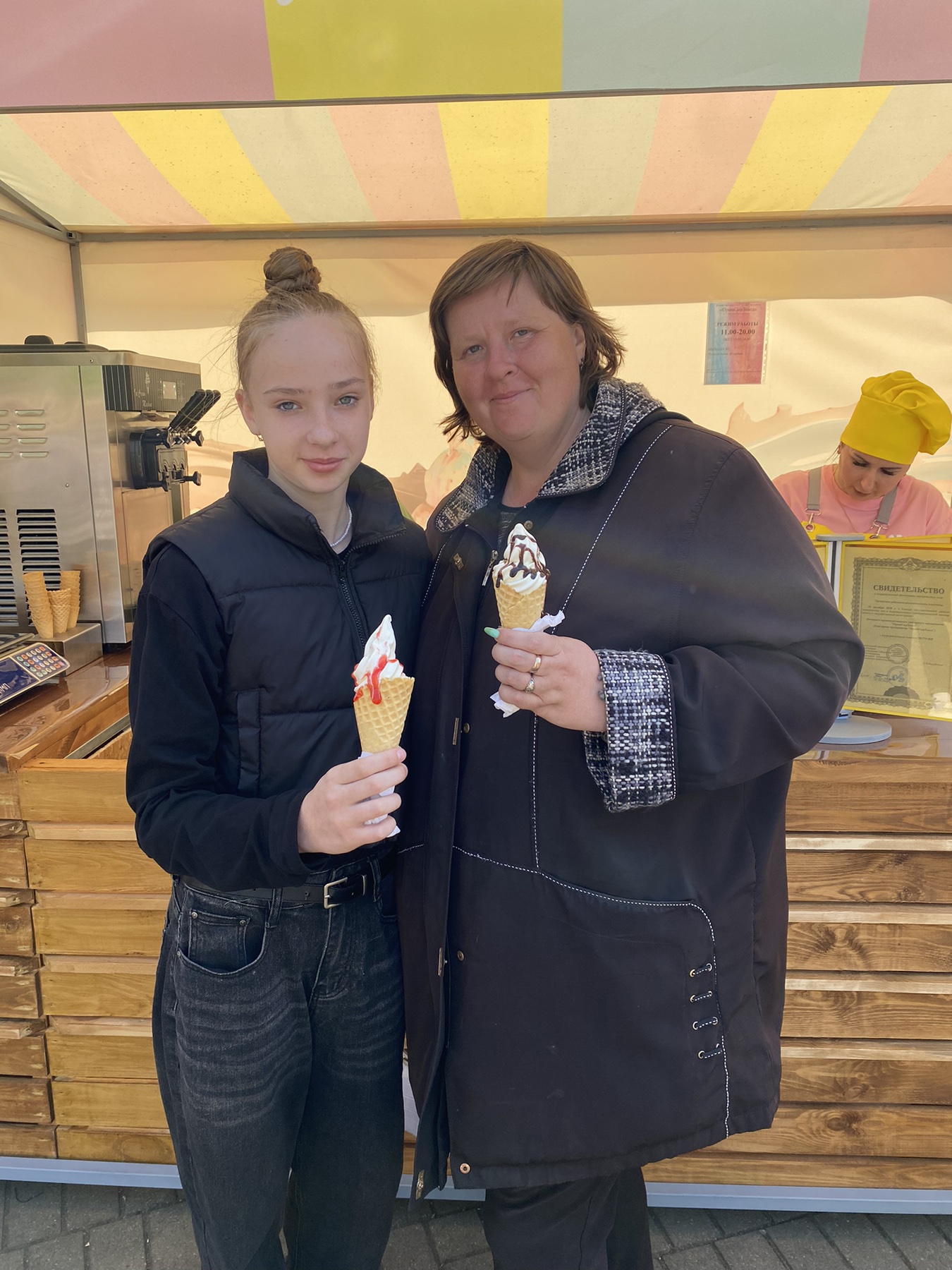 Сладкое лето в Орше: «ОршаСырЗавод» открыл фирменную палатку с мороженым!